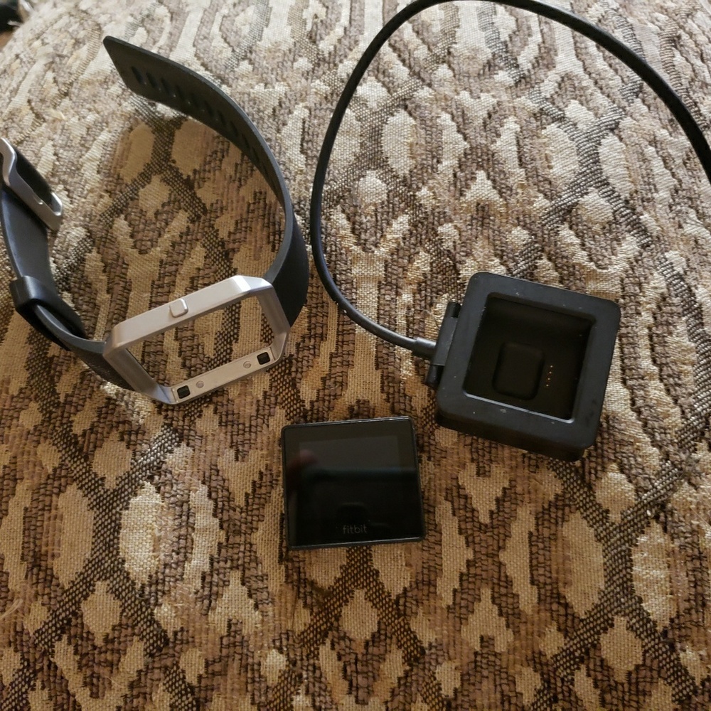 Fitbit Blaze Rarely Used No Box but in EUC